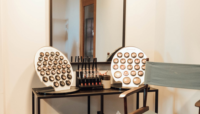 Primp Makeup Station