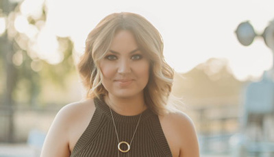 Cosmetologist - Denise De Crona